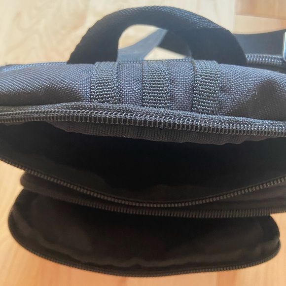 Adidas black Fanny pack belt bag - Picture 5 of 7